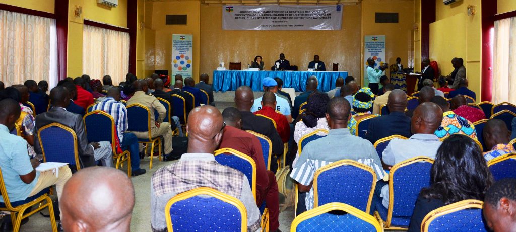 Sensibilisation des responsables des institutions centrafricaines sur la stratégie nationale de la prévention de la radicalisation et l'extremisme violent à l'hôtel Oubangui