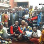 Les étudiants de l&rsquo;Université de Bangui avec le représentant de CICOS@Eric Ngaba