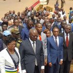 Recueillement devant le moment des Martyrs
