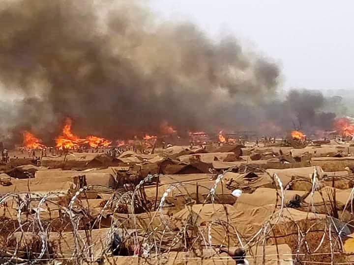 L'incendie du site des déplacés de Kaga-Bandoro@photo PAM