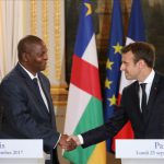 Le président centrafricaine, Faustin Archange Touadera, avec son homologue français Emmanuel Macron