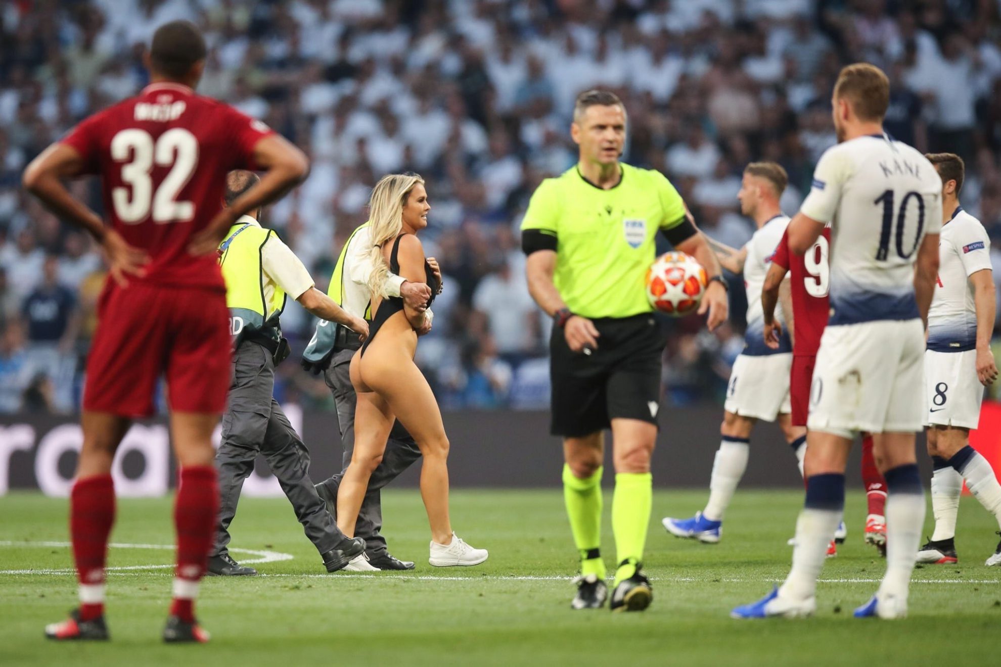 LDC - Tottenham Vs Liverpool: vidéo d'une femme qui perturbe la finale ...