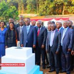 Le-ministre-des-finances-Henri-Marie-Dondra-avec-ses-collaborateur@photo-Erick-Ngaba