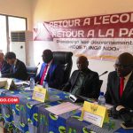 le président de l&rsquo;ONG Kodé ti Inga Ndo et les ministres conseiller, et de l&rsquo;éducation nationale, ainsi que les représentants de la fédération de la Russie