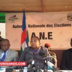 Les cadres de l&rsquo;autorité nationale des élections lors de la délibération des résultats des élections de 2015-2016 en RCA@photo Erick Ngaba