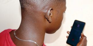 RCA: les téléphones mobiles comme moyens de fraudes durant les examens scolaires