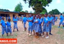 RCA: reprise timide des cours dans les établissements scolaires publics et privés