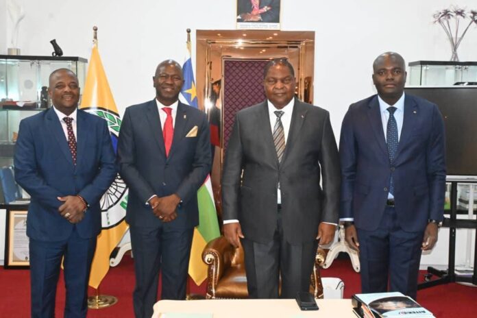 Délégation du Groupe BURVAL au sortir de l'audience avec le président centrafricain Faustin Archange TOUADÉRA