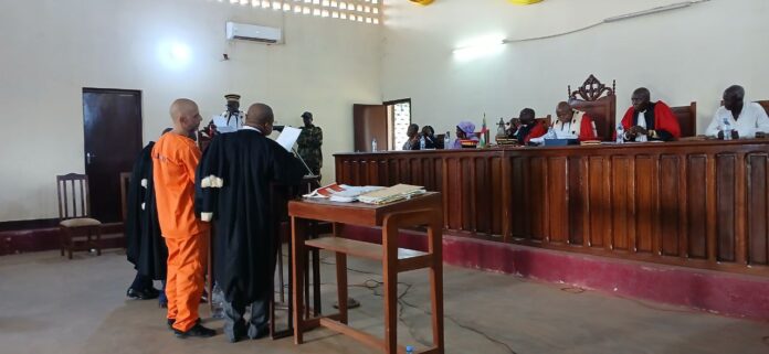 Martin Joseph Figueira devant la barre de la  Cour d'appel de Bangui