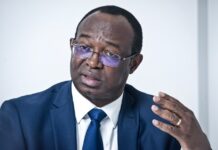 Présidentielle en RCA: une candidature de Dologuélé qui suscite analyses et controverses