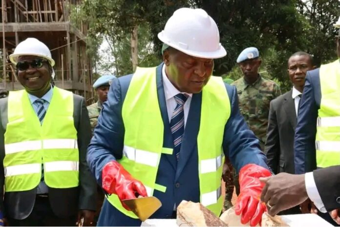 pose de pierre de la construction d’un nouveau bloc pédagogique à la FASEG de l’Université de Bangui
