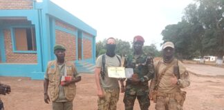 RCA: des militaires centrafricains décorés pour leur engagement aux côtés des alliés russes