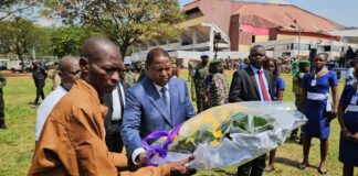 RCA: le président Touadéra rend un dernier hommage à l’artiste Malepopo