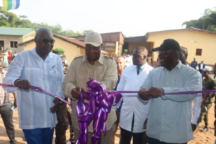 Inauguration des infrastructures de base à Bayanga
