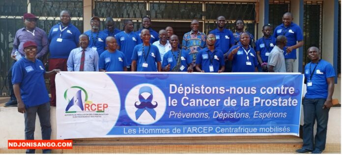 Sensibilisation sur le novembre en bleu du personnel de l'ARCEP @crédit photo Marly Pala