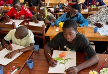 RCA: la Maison russe ouvre un cours de dessin et de peinture pour former une nouvelle génération d’artistes