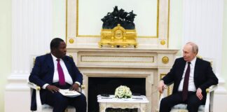 RCA : Touadera et Poutine engagent un dialogue stratégique à Moscou Touadéra et Poutine à Moscou