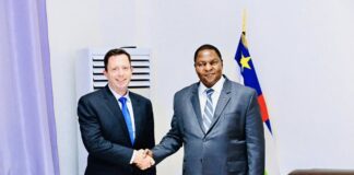 RCA : Touadéra reçoit le représentant pays du programme alimentaire mondial Mark Gordon et Faustin Archange Touadéra
