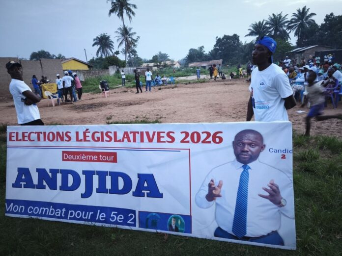 le candidat n°2 dans la 2e circonscription du 5e arrondissement de Bangui, Davy Yannick Andjida,