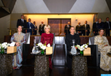 Maroc: les Princesses royales et Brigitte Macron célèbrent l’art au cœur de Rabat Brigitte Macron et les Princesses royales marocaines