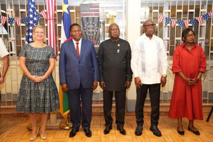 Commémoration de l'indépendance des États Unis à Bangui Commémoration de l'indépendance des États Unis à Bangui