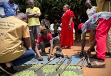 RCA: 16 personnes remettent volontairement leurs armes à Camp Deré vers Bouar Désarmement volontaire des civils vers la ville de Bouar