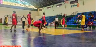 RCA: résultats de la 10è journée du championnat de basketball de la ligue de Bangui en senior masculin Un match du championnat de la ligue de basketball de Bangui @crédit photo Marly Pala