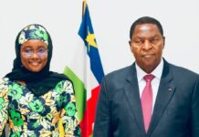 RCA: le président Touadéra reçoit l’ambassadrice africaine de la Jeunesse pour la Paix en Afrique centrale Le président Touadéra reçoit l’ambassadrice africaine de la Jeunesse pour la Paix en Afrique centrale