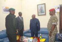 Le Rwanda renforce sa coopération militaire avec le Centrafrique Présentation du nouvel attaché de défense du Rwanda au ministre centrafricain de la défense