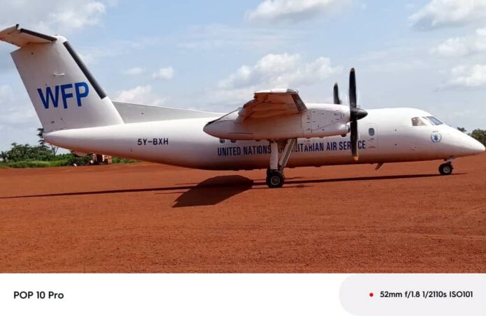 Un avion humanitaire en Centrafrique Un avion humanitaire en Centrafrique