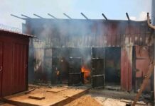 RCA: un incendie se déclare dans un site informatique chinois à Bangui Incendie dans un site informatique chinois à Bangui