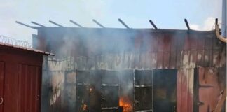 RCA: un incendie se déclare dans un site informatique chinois à Bangui Incendie dans un site informatique chinois à Bangui