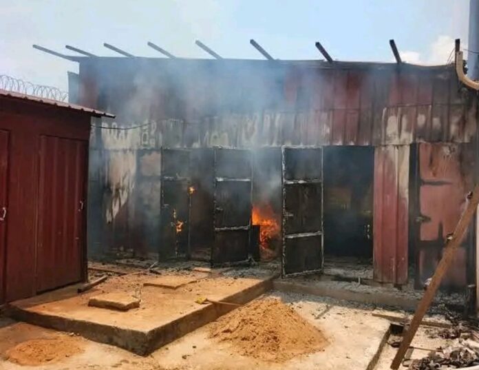 Incendie dans un site informatique chinois à Bangui Incendie dans un site informatique chinois à Bangui