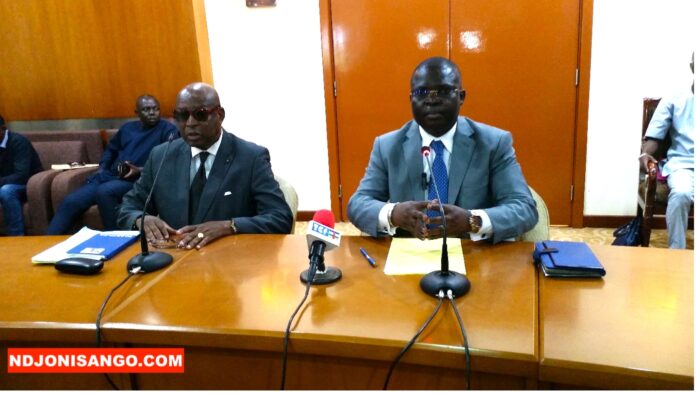 Le ministre d'Etat chargé de communication et des médias porte-parole du gouvernement, Dr Evariste Ngamana Le ministre d'Etat chargé de communication et des médias porte-parole du gouvernement, Dr Evariste Ngamana
