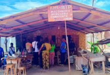 RCA: à Sibut, des jeunes se lancent dans l’entrepreneuriat pour renforcer leur autonomie financière Des jeunes de Sibut dans l'entrepreneuriat @crédit photo Marly Pala