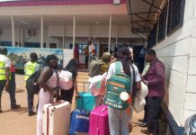 RCA-Russie: huit jeunes Centrafricains s’envolent pour une compétition de langue russe