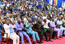 RCA: Touadéra confie six missions aux chefs de groupes et de quartiers rencontre des chefs de quartiers et groupes avec le président Faustin Archange Touadera