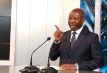 RCA: le ministre de l’intérieur dénonce une tentative de déstabilisation des institutions sous couvert de « ville morte » Bienvenu Zokoué, ministre de l'intérieur et de la sécurité publique