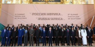 Russie-Afrique: plus de 3500 participants de 74 pays réunis à Moscou pour renforcer le partenariat Les chefs d'Etats et gouvernements africains et Russes au Kremlin à Moscou