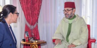 Maroc: le Roi Mohammed VI reçoit Fatima Ezzahra El Mansouri pour la formation du nouveau gouvernement Le Roi Mohammed V et la cheffe du gouvernement Fatima Ezzahra El Mansouri
