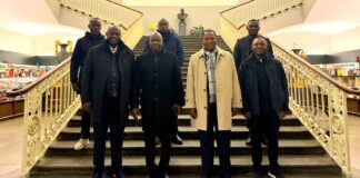De la sécurité à la culture, Bangui et Moscou donnent une dimension plus large à leur partenariat Visite du président centrafricain Faustin Archange Touadera et sa délégation au musée russe de Saint-Pétersbourg