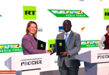 RCA-Russie: le ministre d’Etat Evariste Ngamana signe un partenariat stratégique avec RT Le ministre d'Etat chargé de la communication et des médias, Dr Evariste Ngamana et la Directrice générale de la RT, Vera Karina @crédit photo Erick NGABA